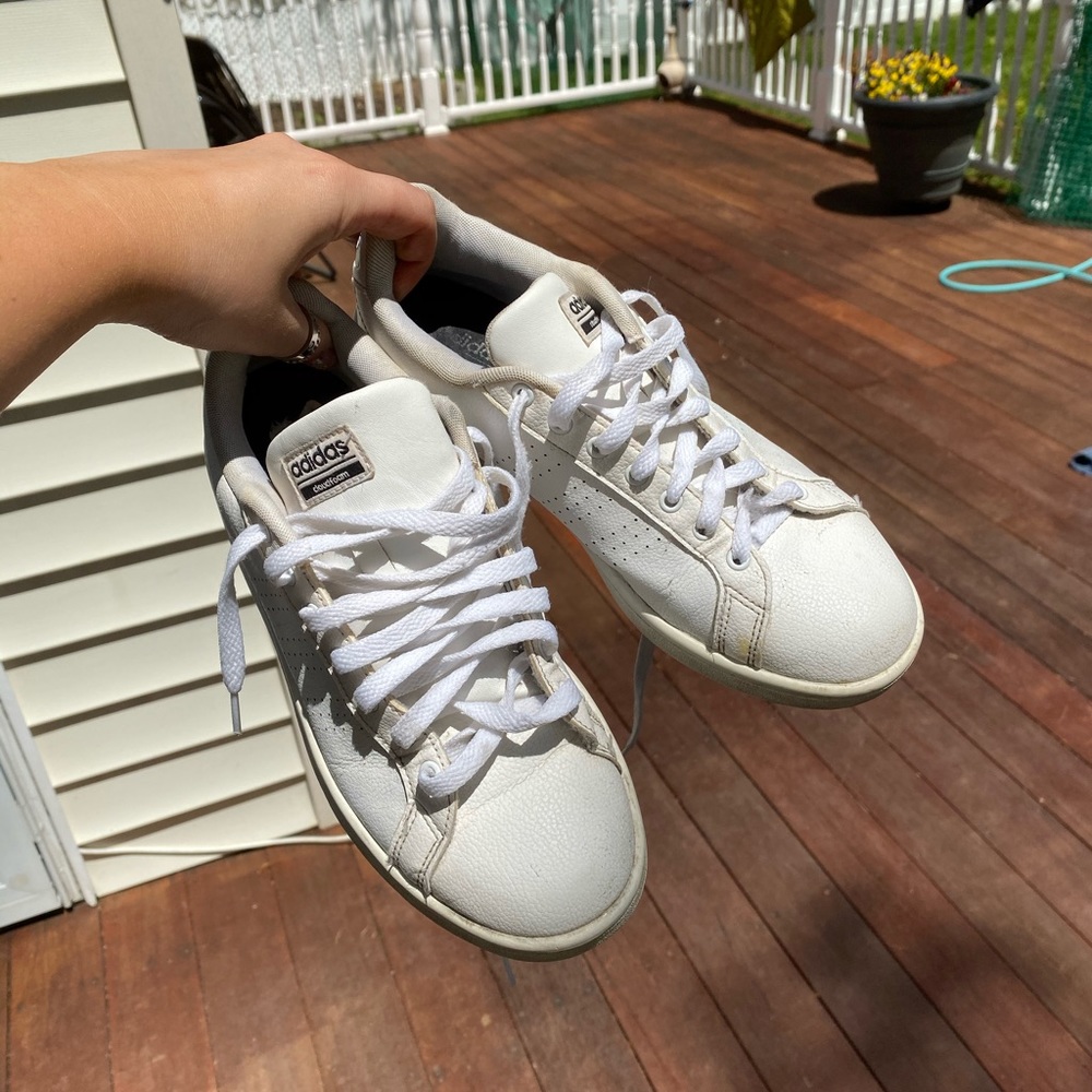 Adidas cloud foam sneaker